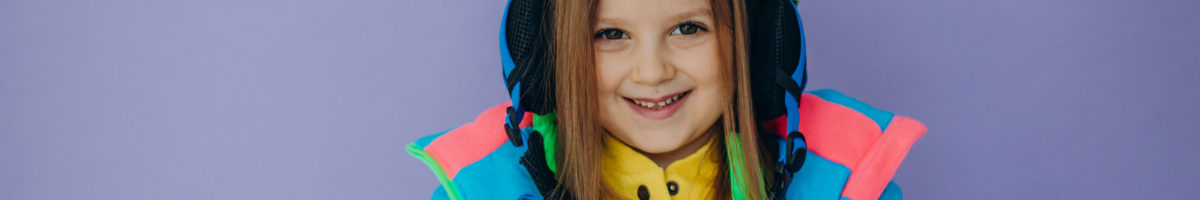 Dítě v lyžařské výbavě